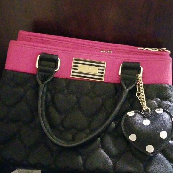 Designer Purse - Picture 6 of 8